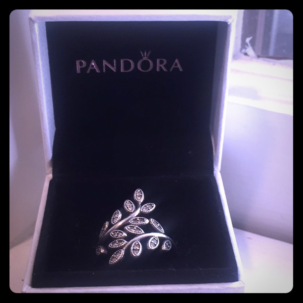 Pandora Ring